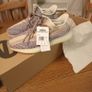 Yeezy 350 Ash Pearl Image 3