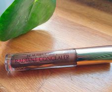 Charlotte Tilbury Charlotte Tilbury Beautiful Skin Radiant Concealer Deep 17.75