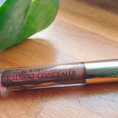 Charlotte Tilbury Charlotte Tilbury Beautiful Skin Radiant Concealer Deep 17.75