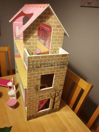 Doll House