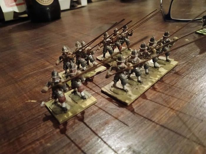 Painted metal pikemen,Warhammer?