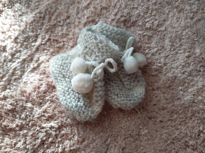 Baby woolen boots