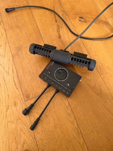 RedSea ReefWave 25 wave maker pump for marine aquarium