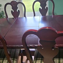 Mahagony dining table