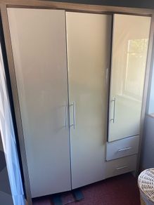 bedroom furniture set