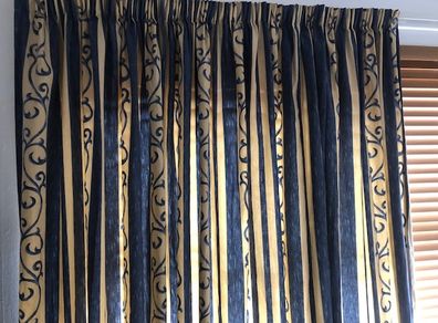 Lined curtain. Vintage fabric