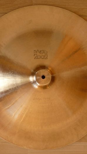 Paiste 2002 Black Label 20 inch China Type.