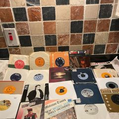 Vinyl single bundle over 45 singles