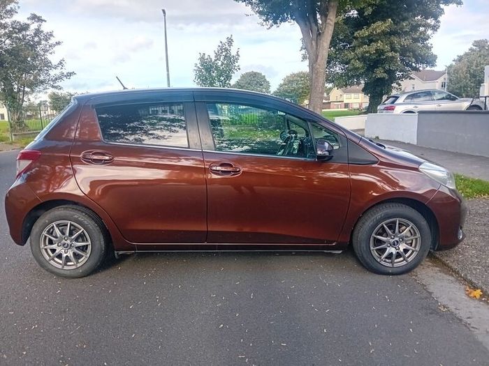 2014 Toyota Vitz