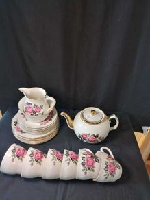 Carrigaline 20 pce Teaset with Teapot