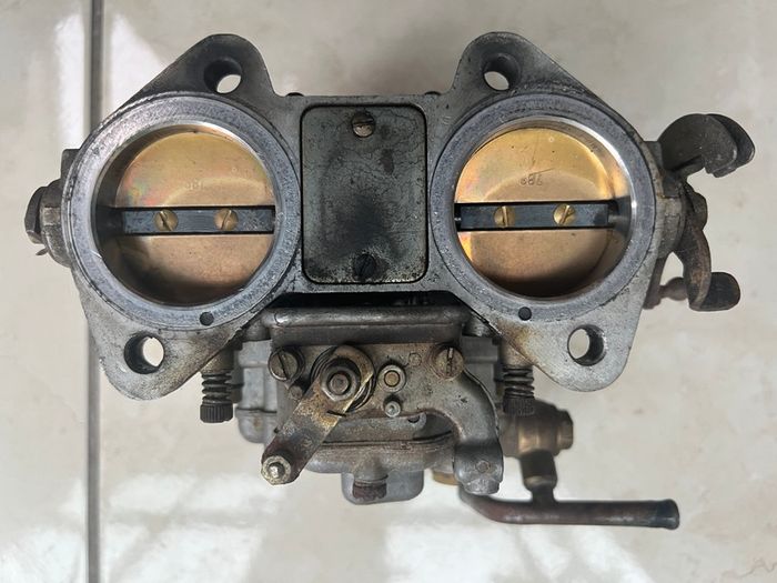 Weber DCOE 45 Italian carburetor