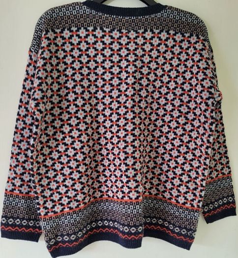 brand new Marks and Spencers ladies jumper size 18