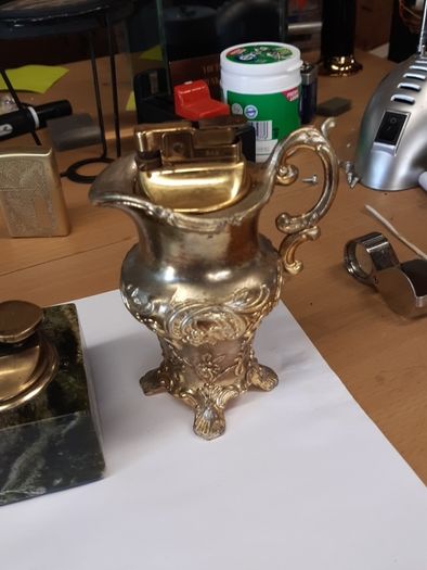 Vintage table lighters