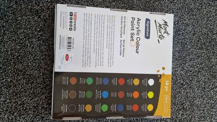 Mont Marte Signature Acrylic Colour Paint Set