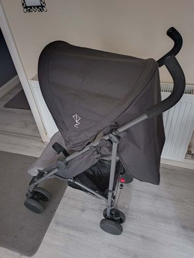 Red kite baby's buggie