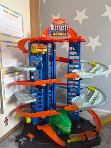 Hot Wheels City