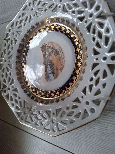 Picture plates
