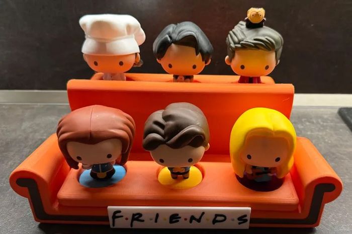 FRIENDS couch for McDonalds figures (free shipping Ireland)