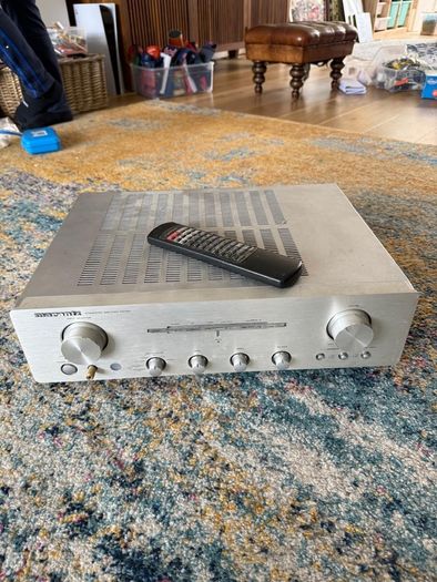 amp: Marantz PM7001 Amplifier