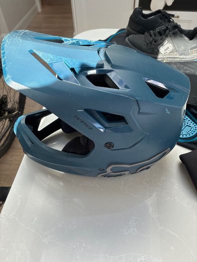 Mountain biking gear