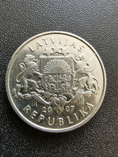 Latvia 1 lats