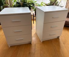 x2 Bedside lockers