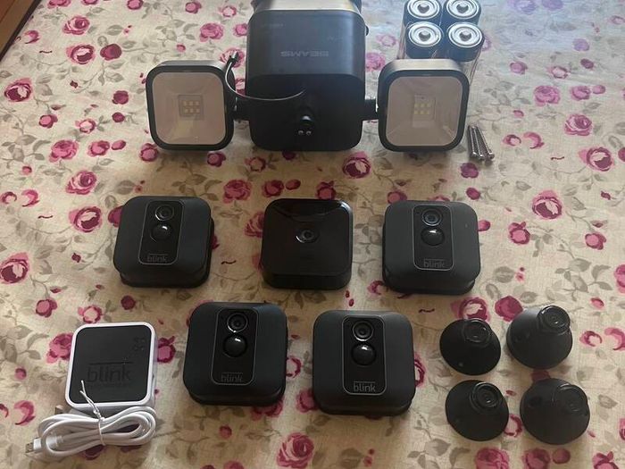 Blink Security Cameras Set