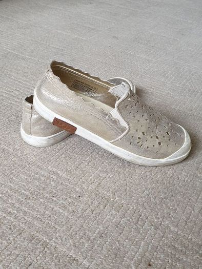 UGG Karsyn Trainers