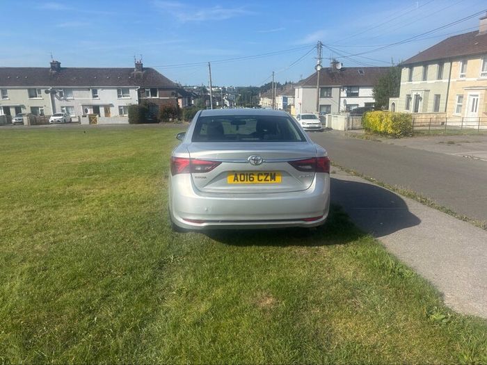 Toyota Avensis 2016