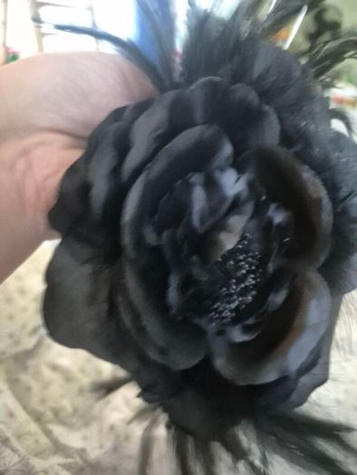 Wedding hairband.