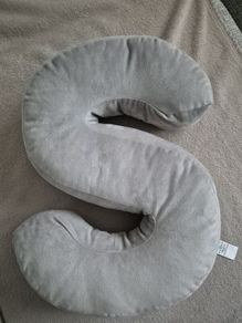 Next, letter S cushion