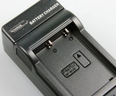 NP-W126 / NP-W126S Travel & Car Charger for Fujifilm