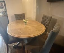 Easy Living Dining Table and Chairs