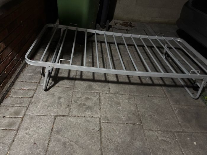 single bed