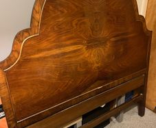 Antique Bedroom Furniture