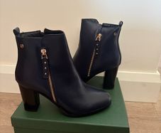 Woman's boots