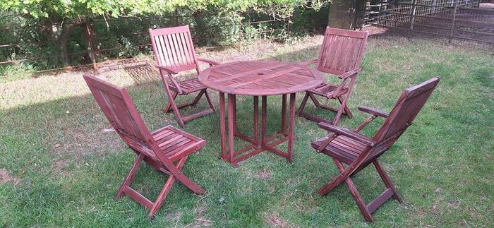 garden table