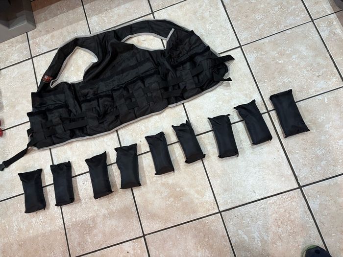 Weighted Gym Vest, Reebok Step, Boxed Dumbbells!!