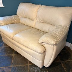 2 seater sofa / couch