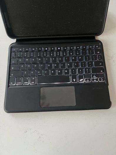 smart keyboard for iPad