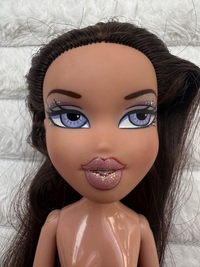 Bratz Winter Wintertime Wonderland Doll Dana Used Please see photos