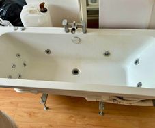 hydromassage bathtub - Newcastle d22