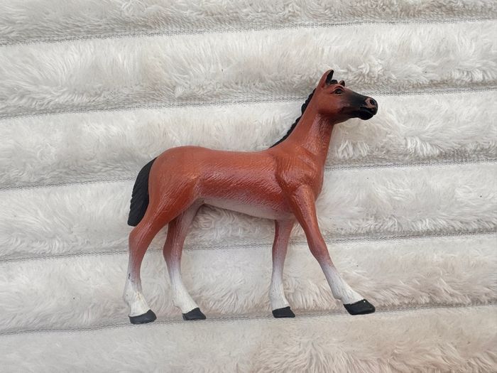 Britains Pony Horse Resin approx. 9 cm. Used Please see photos