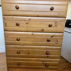 Chest of drawers