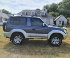 Toyota Land Cruiser 2000