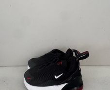 Nike 270