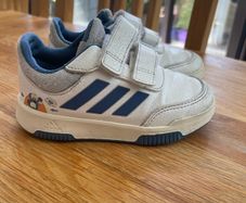 Adidas toddler disney runners like new need gone ASAP