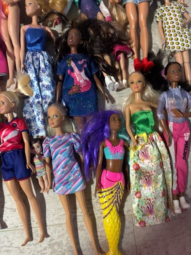 Barbie Toys and Dolls Bundle,