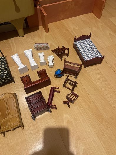 Dolls Furniture