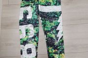 womans Reebok leggings